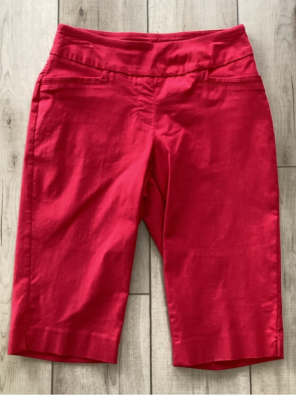 Westbound Red Shorts Women’s Size 6